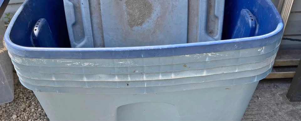 6 totes with lids ($5ea or $30 for all)