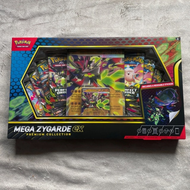 Pokémon TCG Mega Zygarde Premium Collection
