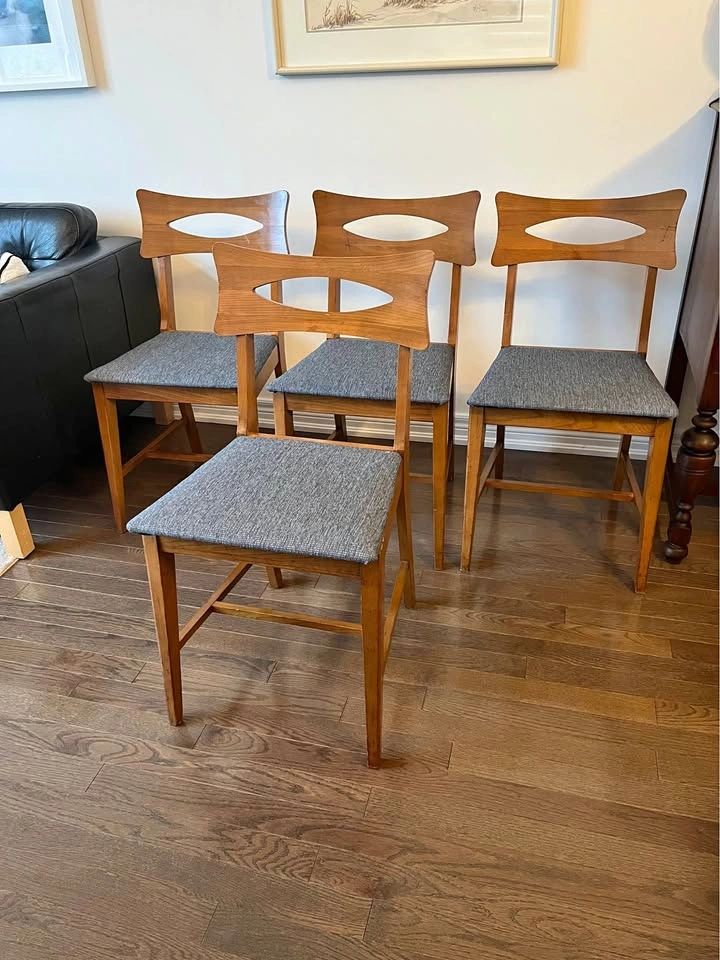 Set of 4 Mid-Century Modern Walnut Dining Chairs (Knechtel)