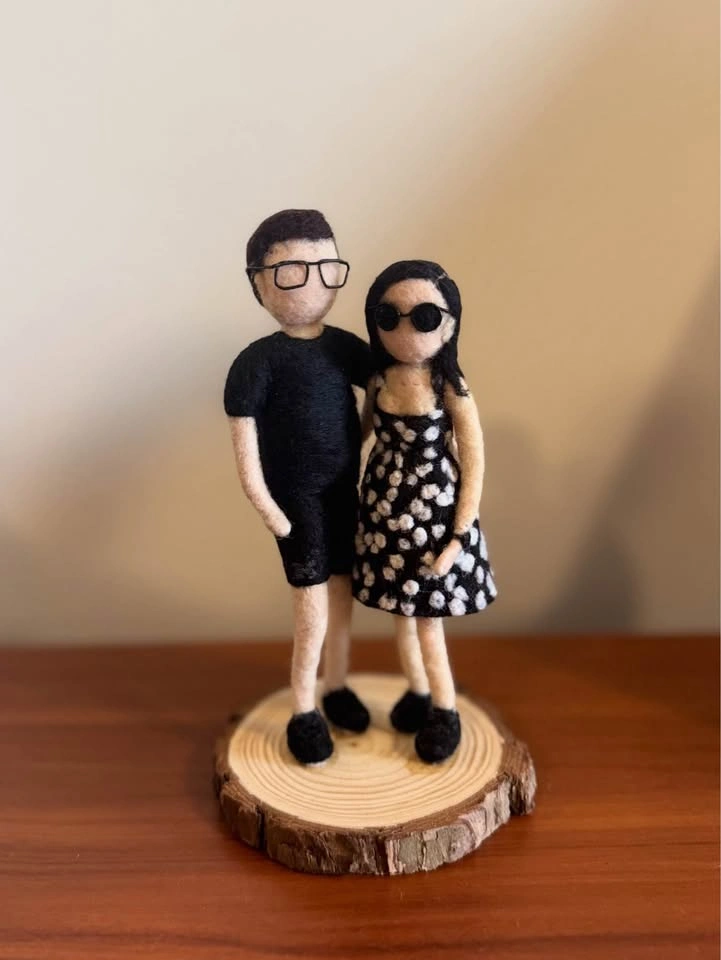 Custom needle-felted mini figures - photo 2