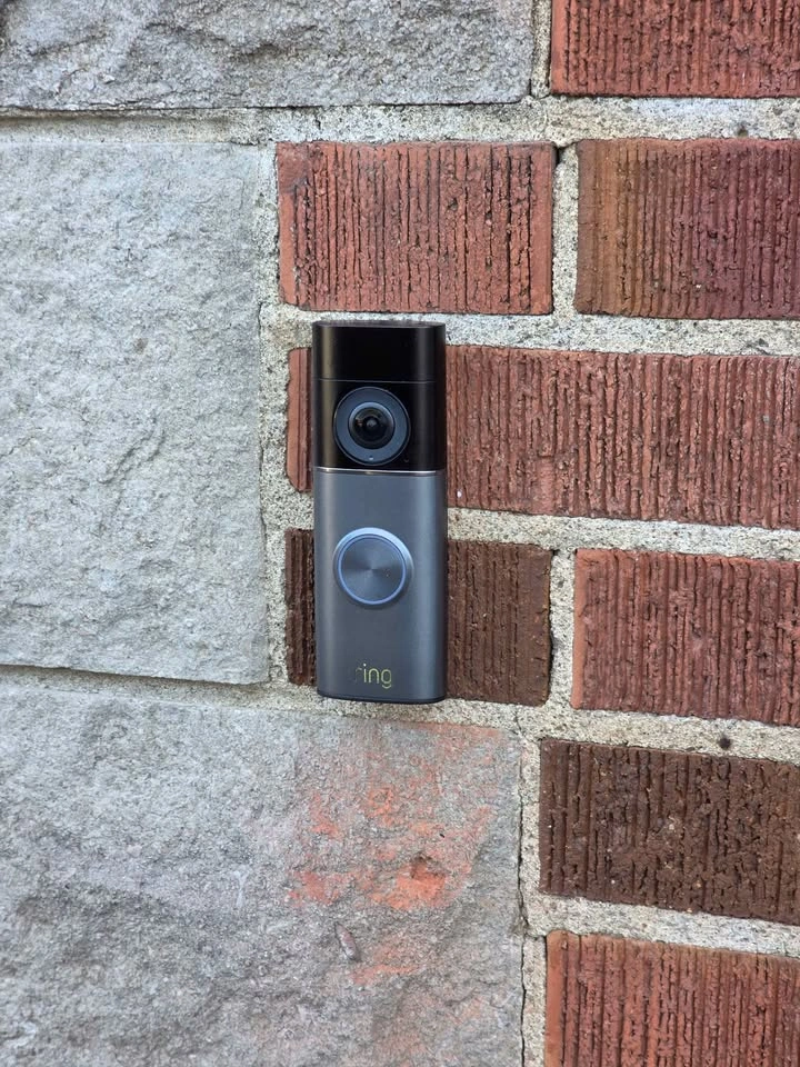 Professional Doorbell Installation - photo 5