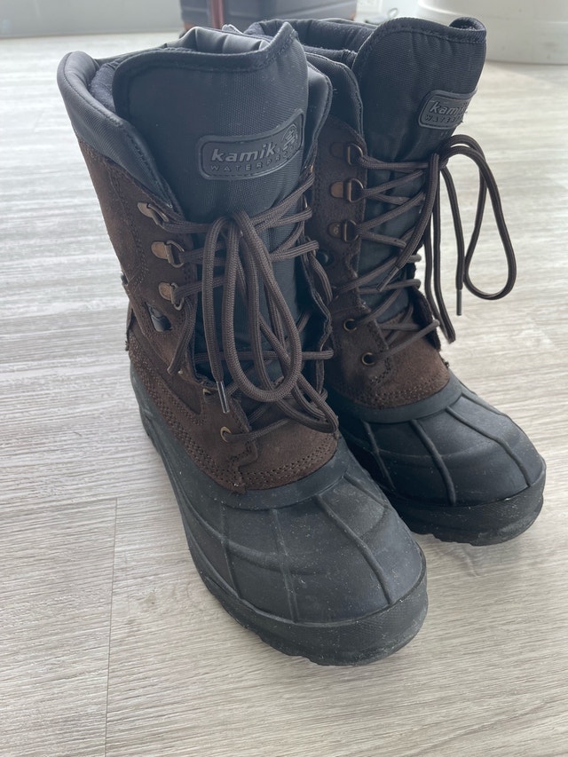 Kamik Winter Boots - Men's Size 9 US - photo 3