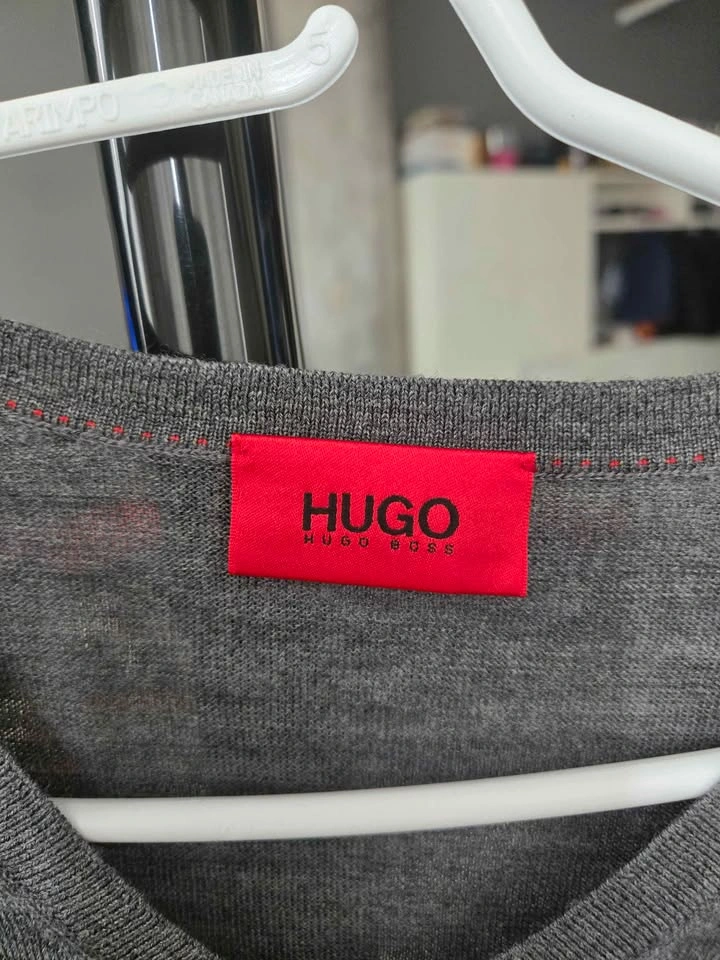Hugo Boss Grey V Neck Pullover Sweater - Men's Medium - photo 2