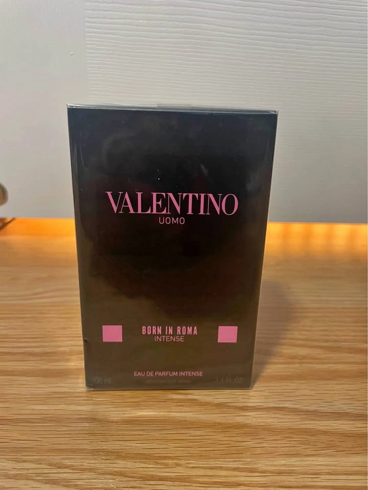 Valentino Born In Roma INTENSE