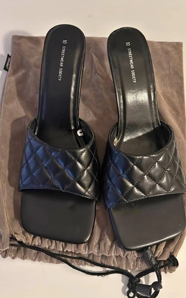 STREETWEAR SOCIETY Black Quilted Block Heel Mules Sz 10
