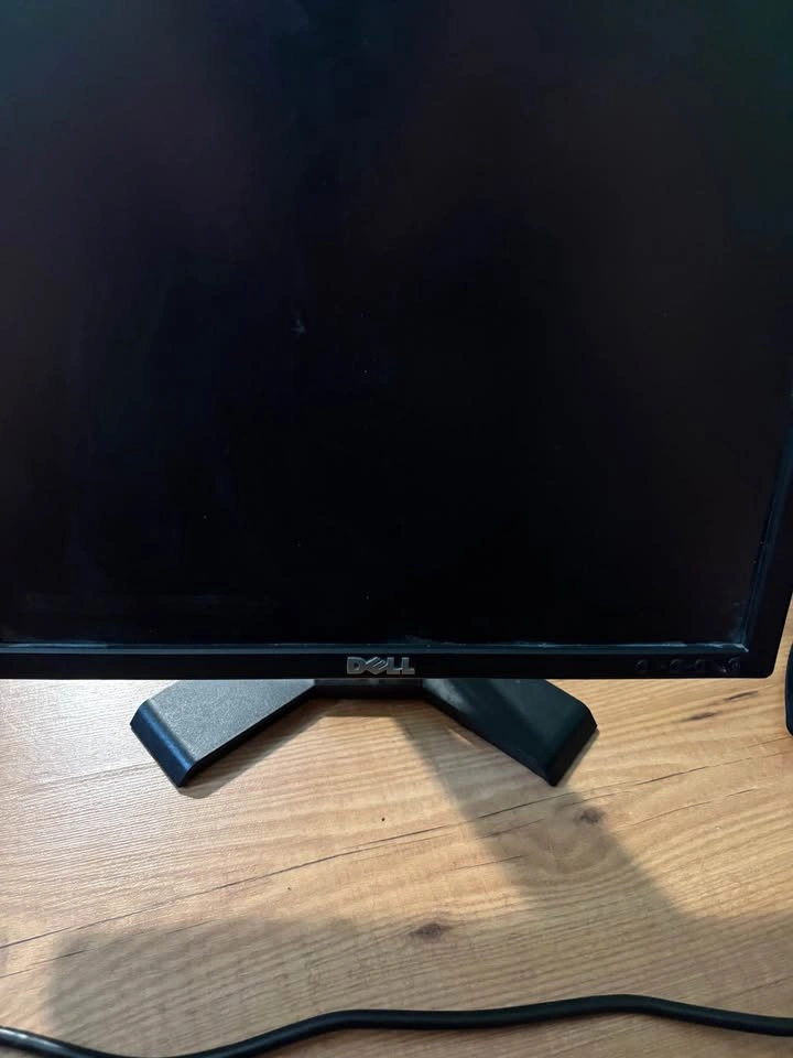 DELL Monitor NEEDS FIXING - photo 2