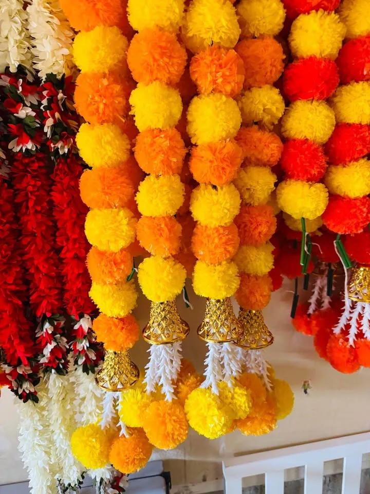 🌟 Premium Artificial Marigold Torans – Vibrant & Durable🌼 image indicator(6)