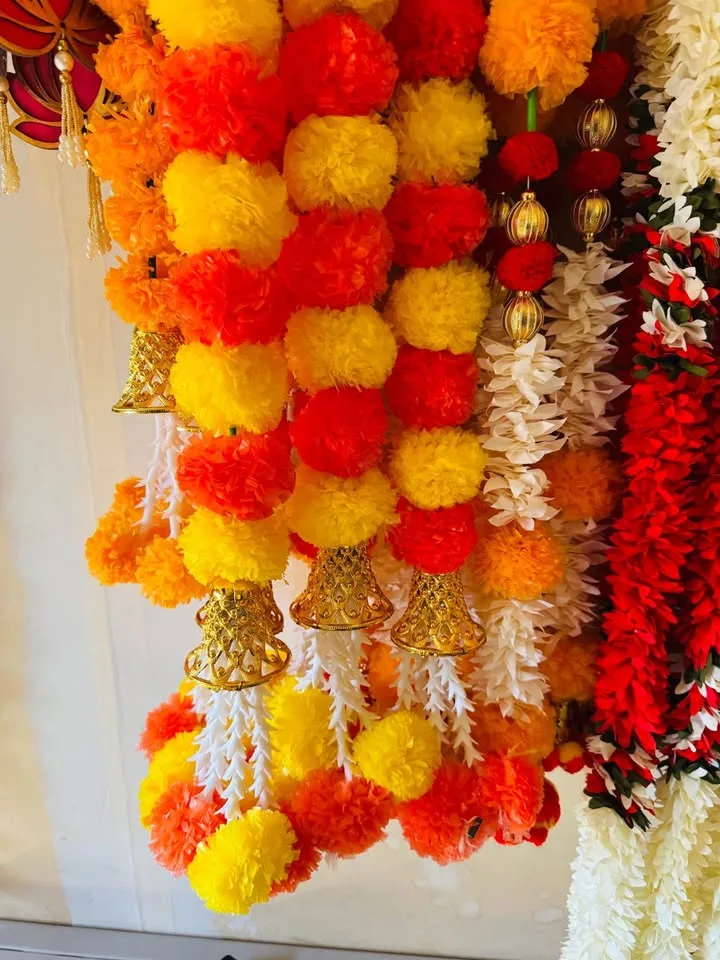 🌟 Premium Artificial Marigold Torans – Vibrant & Durable🌼 image indicator(8)