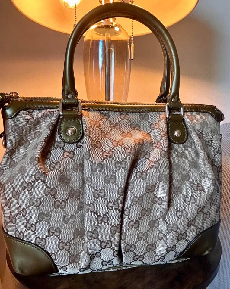 Gucci GG Canvas Handbag Olive Green Leather - photo 2