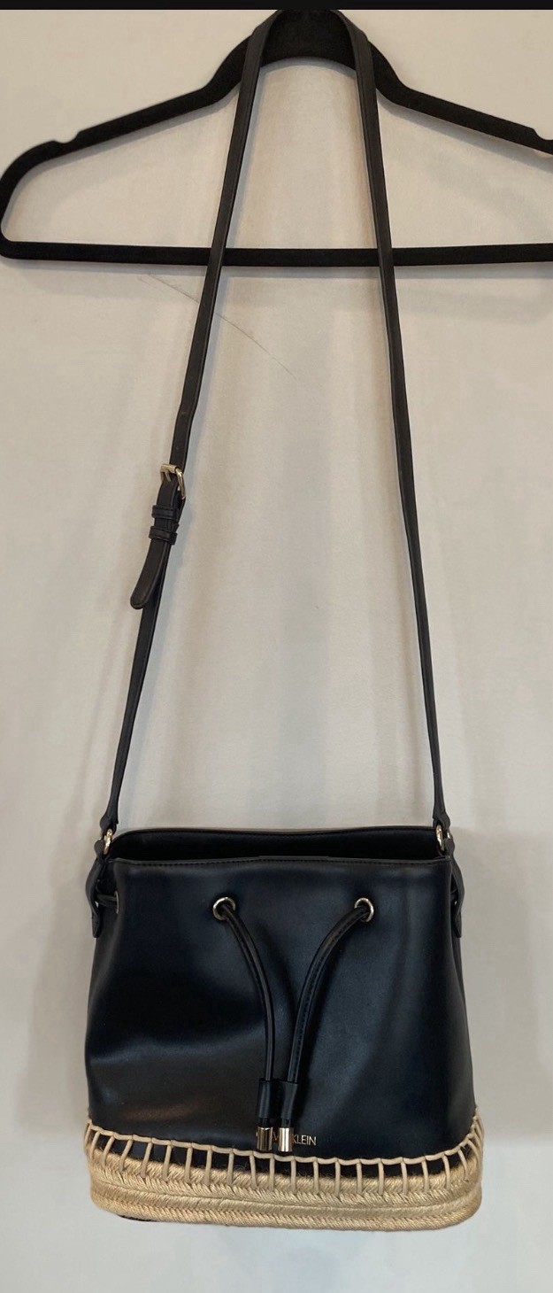Calvin Klein Gabrianna Bucket Drawstring Bag - Black/Gold - photo 4
