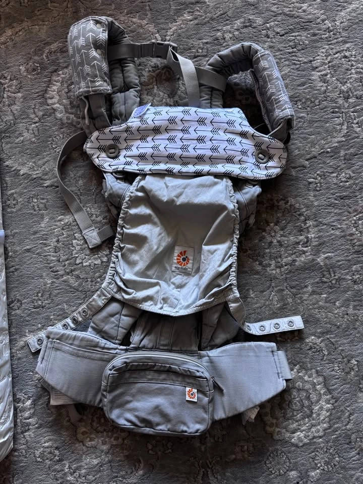 Ergo Baby Omni 360 Carrier + All Weather Cover - photo 2