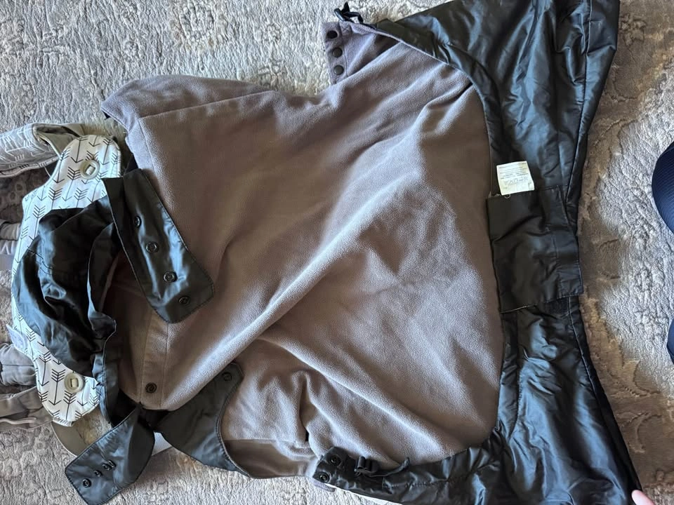 Ergo Baby Omni 360 Carrier + All Weather Cover - photo 3