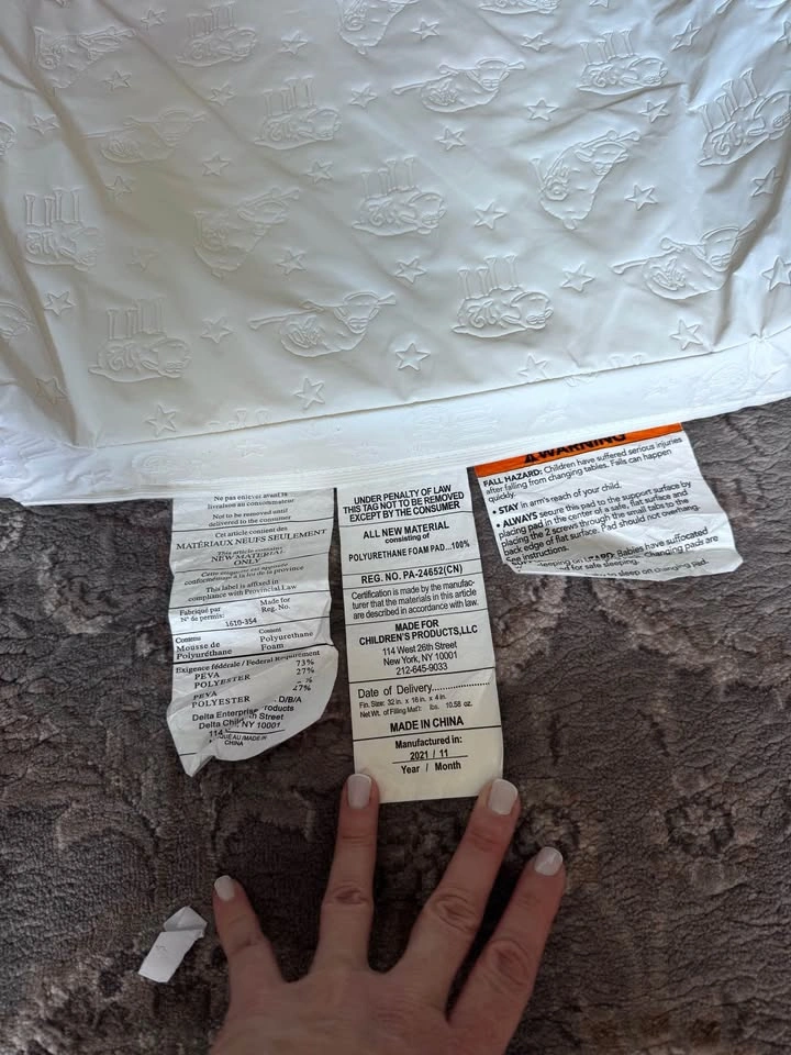 Sealy Waterproof Changing Pad + 4 Sheets - photo 3
