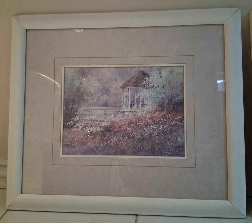 Framed Pictures - Lady in Gazebo & Lady on Bridge - photo 4