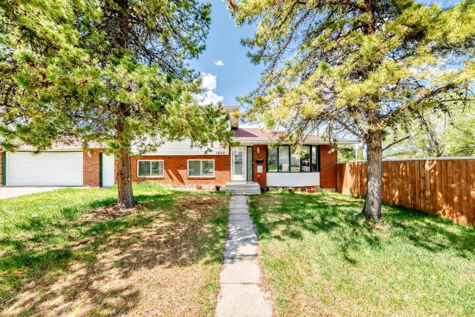 4 Beds 2.5 Baths House - photo 3