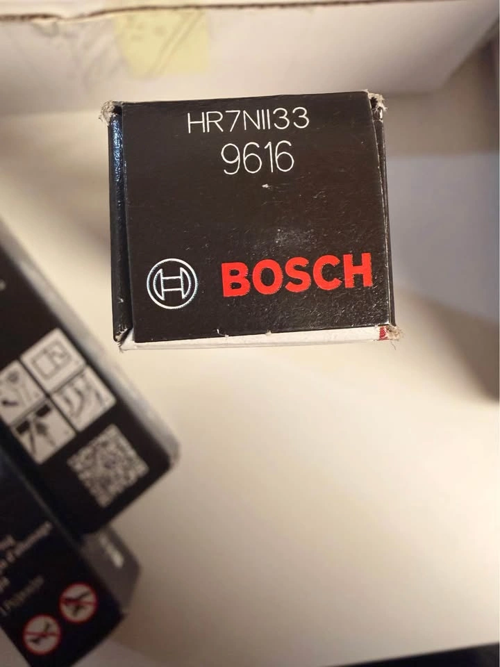 Bosch 9616 Spark Plugs - photo 2