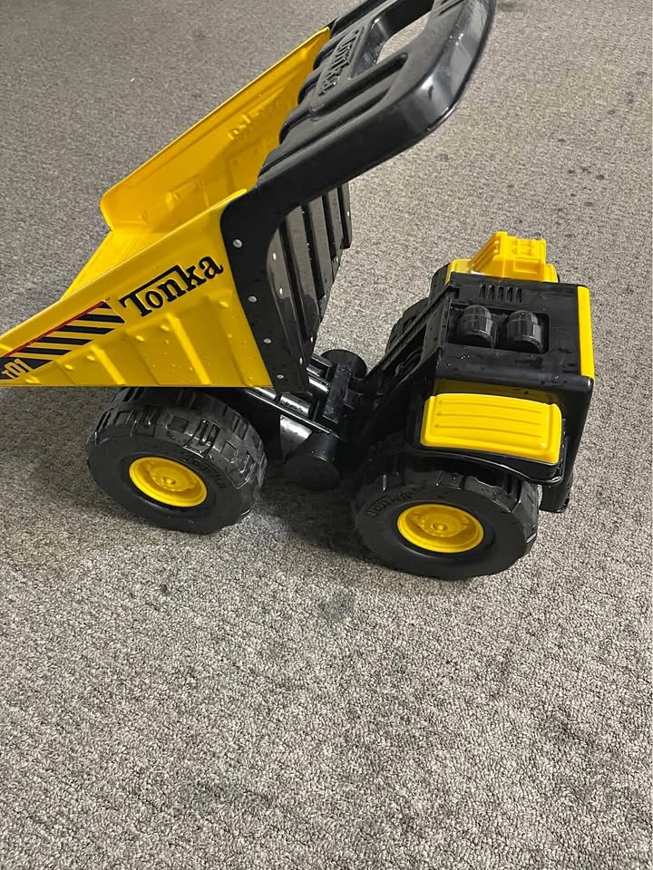 Kids Tonka Truck