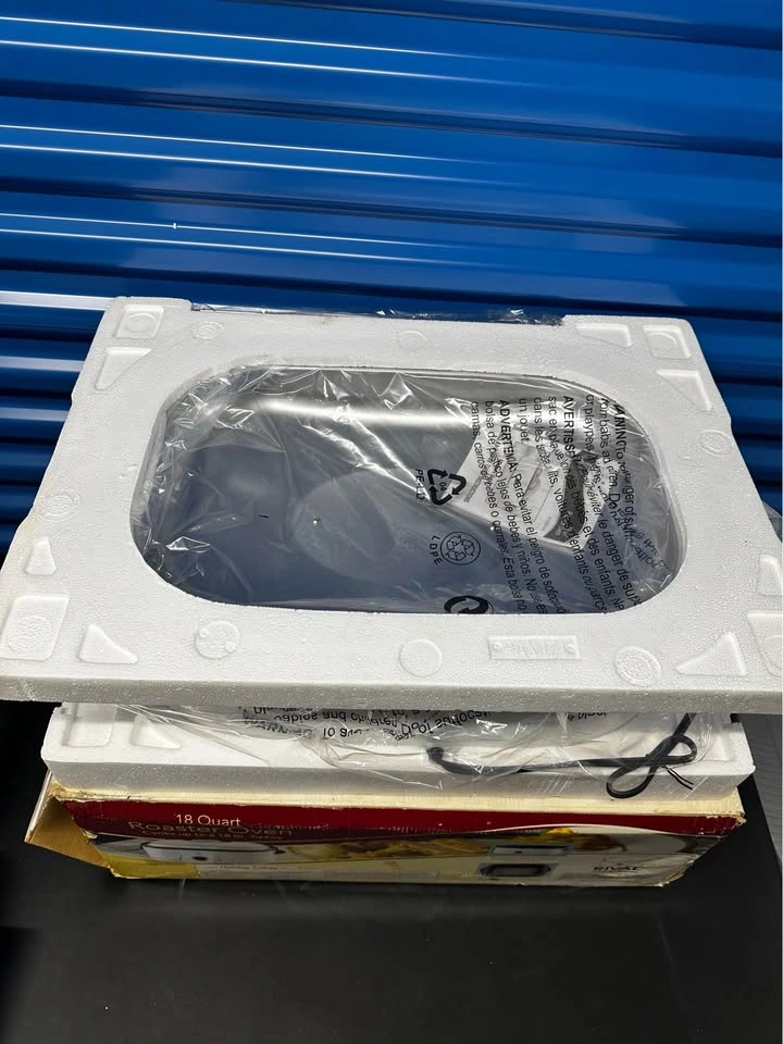 Rival 18 Quart Roaster Oven - photo 5