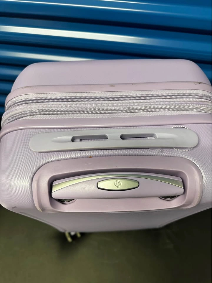 Samsonite Lavender Suitcase Carry-on - photo 5