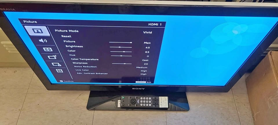 Sony Bravia KDL-32BX310 32" LCD TV