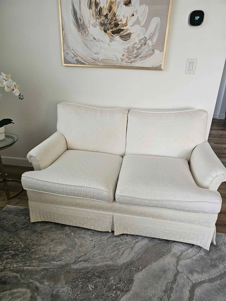 Sofa and Loveseat Set - photo 2