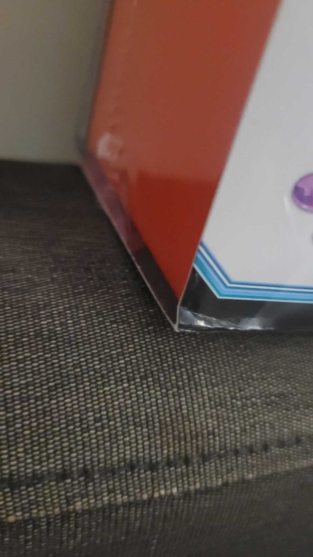 Pokemon Destined Rivals ETB - photo 2