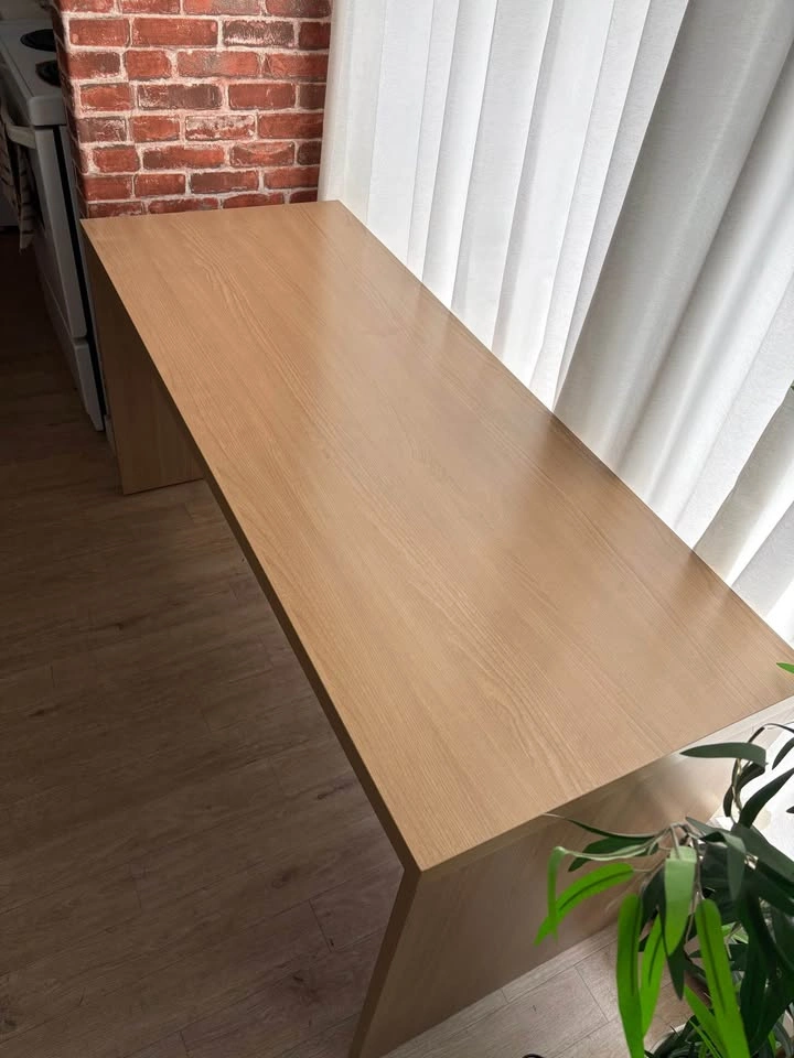 Solid Desk - Excellent Condition - photo 2