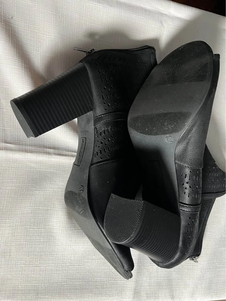 American Eagle Open-Toe Booties - Laser Cut, Block Heel, Back Zi - photo 2