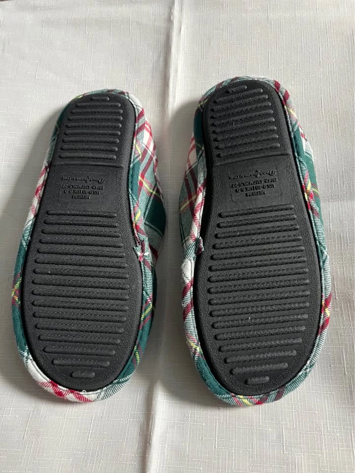 NEW Dearfoams Men's Green Plaid Papa Elf Slippers - Size 9-10 - photo 2
