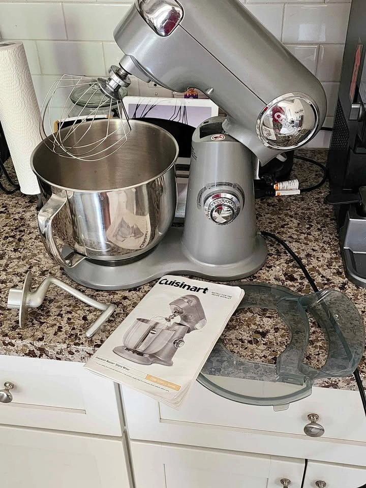 Cuisinart Stand Mixer