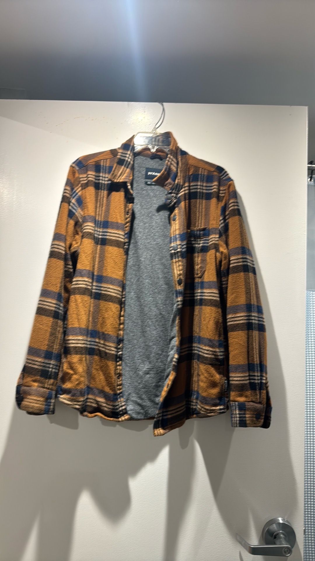 prAna Plaid Flannel Jacket (Medium) – Warm & Stylish Fall Layer