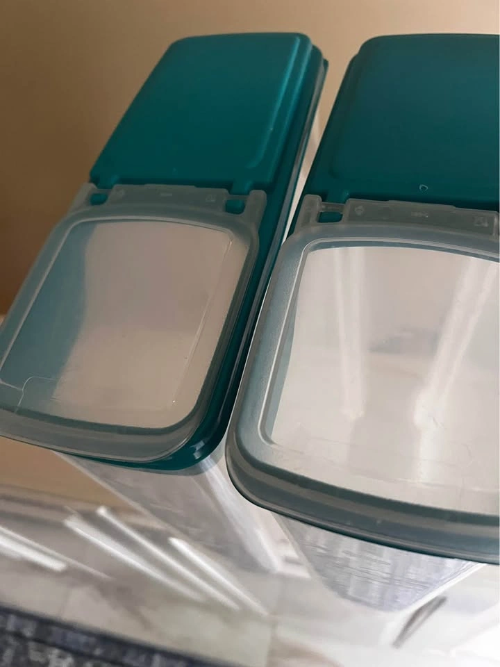 2-Pack Plastic Storage Container 24 cup with lids - photo 2