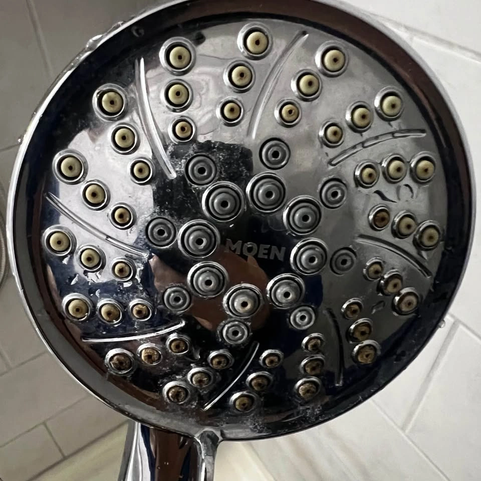 Moen Showerhead Adjustable Settings Chrome - photo 2