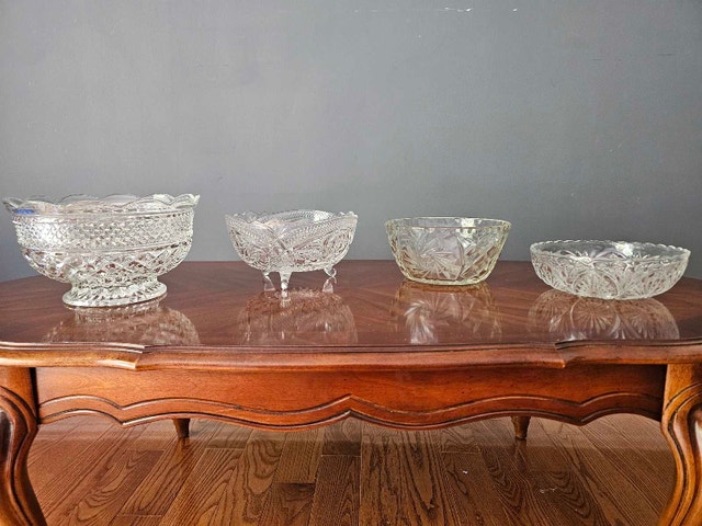 Vintage Crystal and Clear Glass Serving Bowls - photo 2