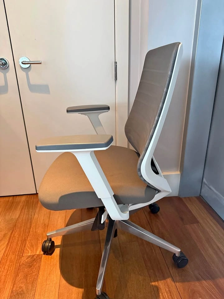 2x Branch Ergonomic Chairs - White