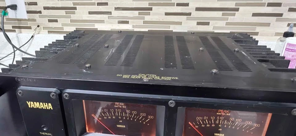 Yamaha P-2200 Power Amplifier - photo 5