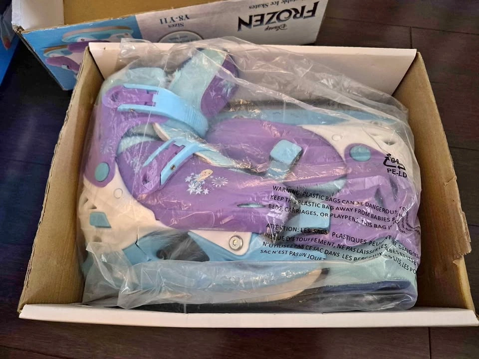 Brand New Frozen Kids Skates Size 8-11 Youth