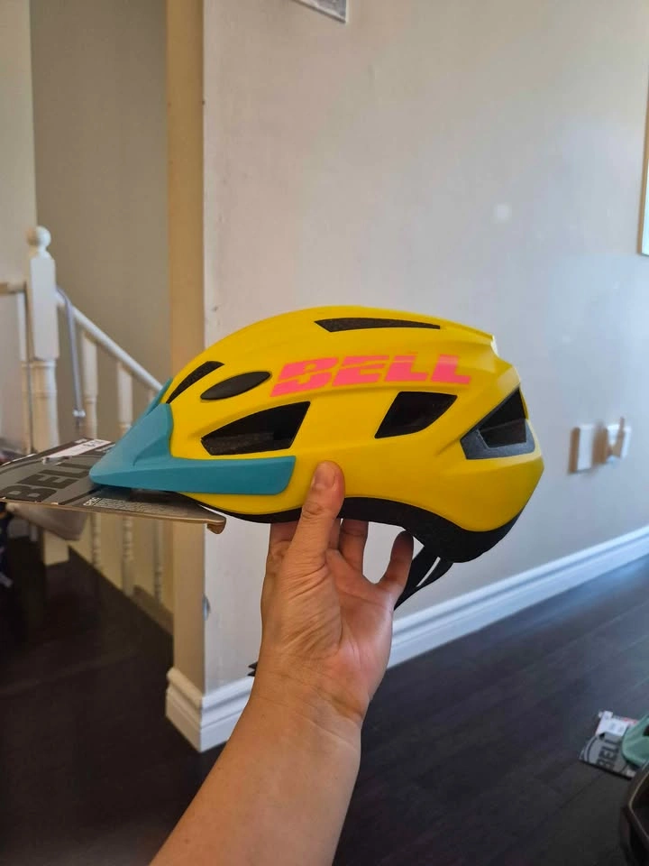 Brand New Youth Kids Bike Helmet 8-14 Yrs - photo 2