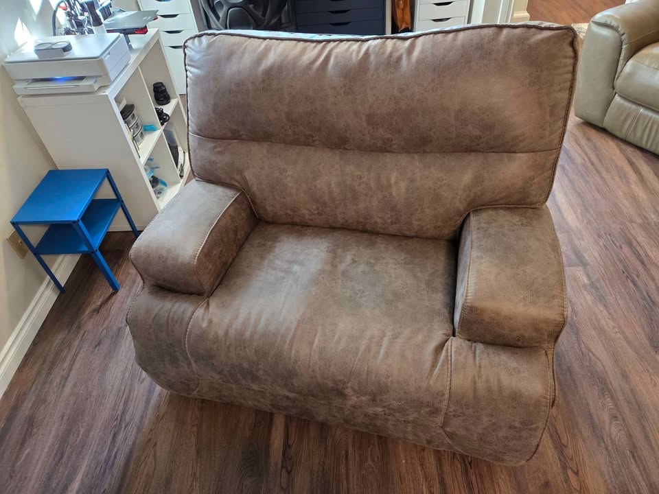 3 piece set -  reclining couches and chair - photo 4