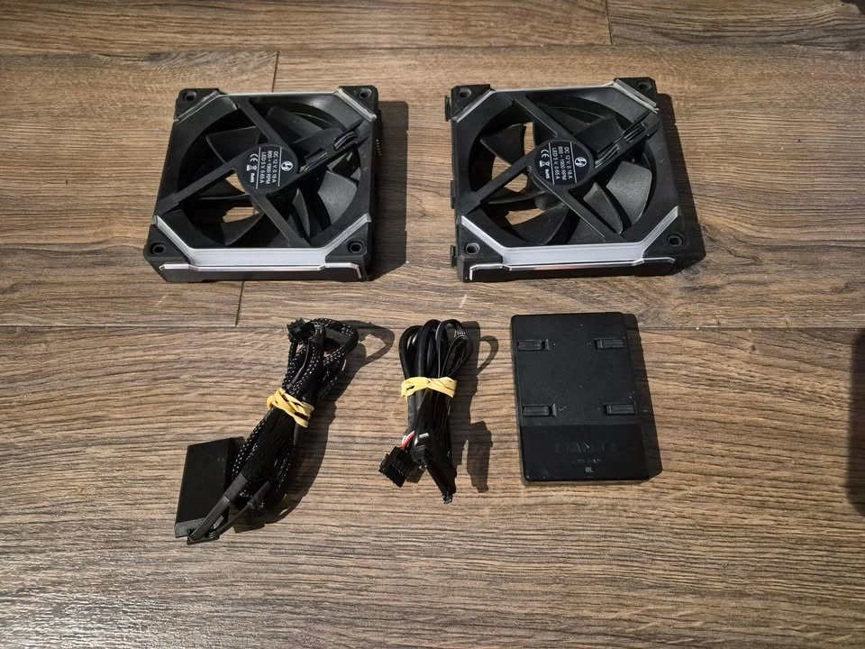 Lian Li Uni Fans SL120 + Controller - photo 4