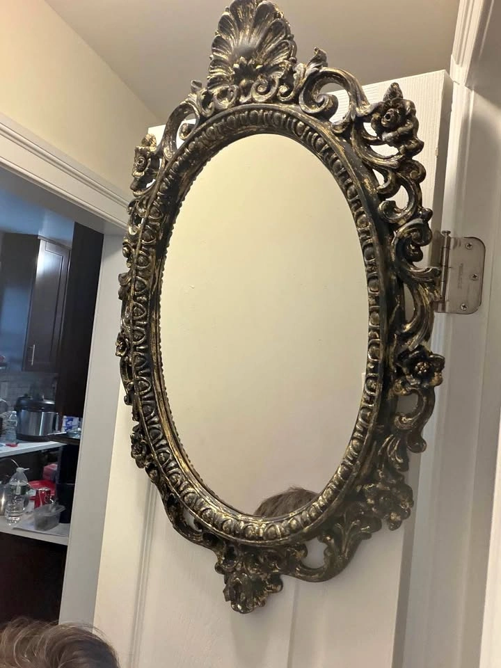 Vintage Baroque Oval Mirror – Black & Antique Gold Gothic Wall D
