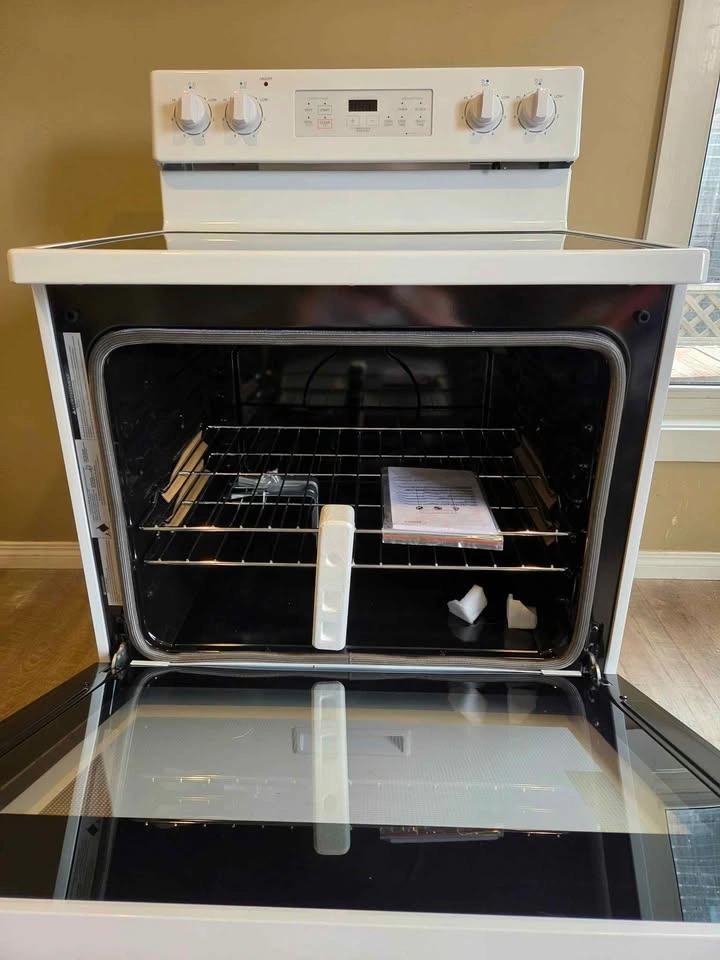 BRAND NEW Midea White Electric Range with Glass Cooktop - photo 2