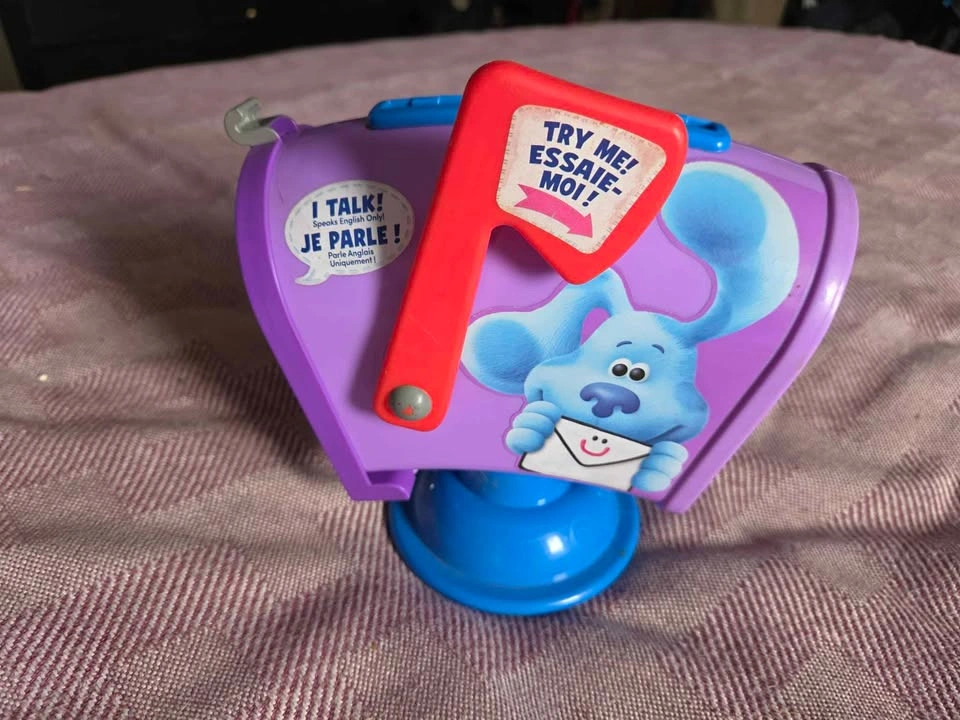 Blue's Clues & You! Interactive Talking Mailbox Toy - photo 2