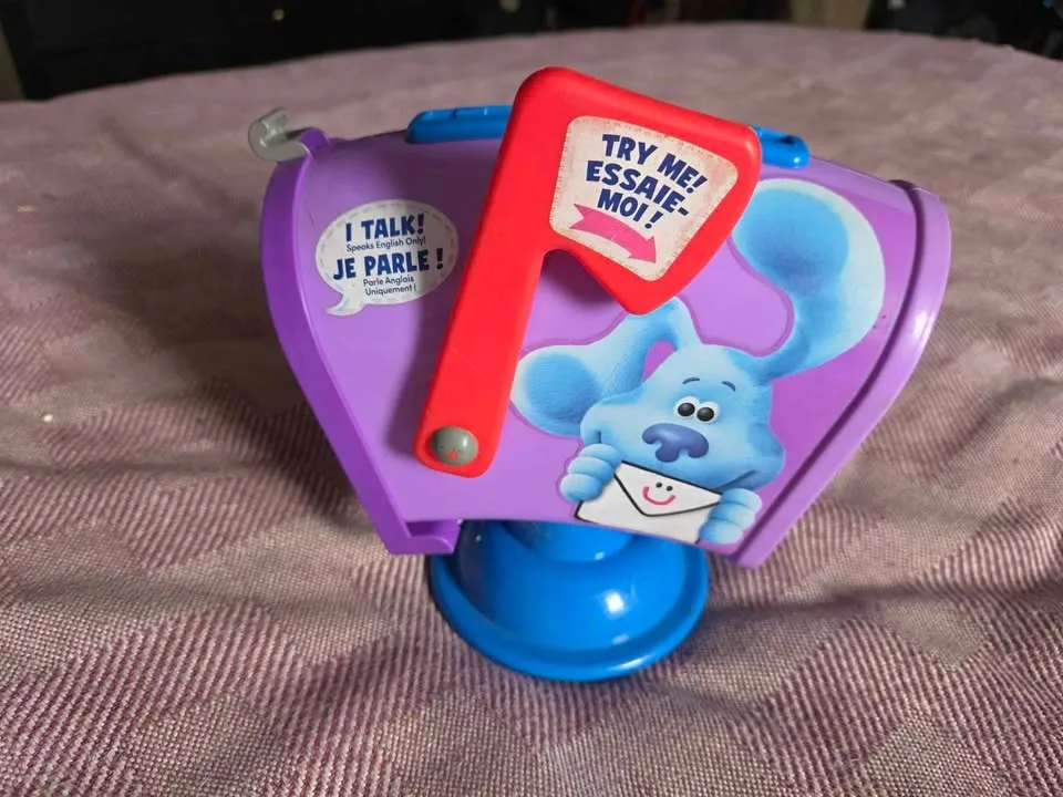 Blue's Clues & You! Interactive Talking Mailbox Toy - photo 2