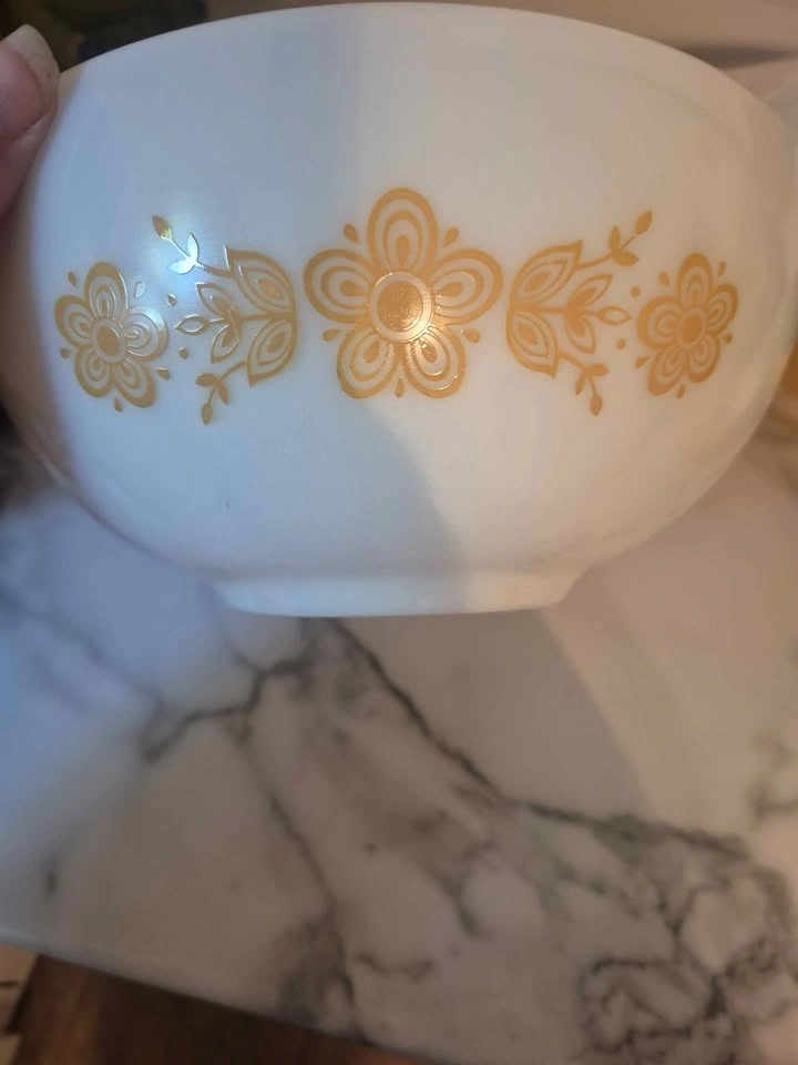 Vintage Pyrex set of 3 mixing bowls - photo 3