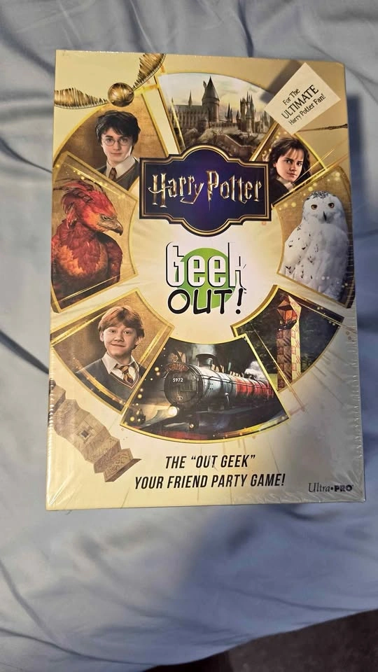BRAND NEW Harry Potter Geek Out! Party Game (Sealed)