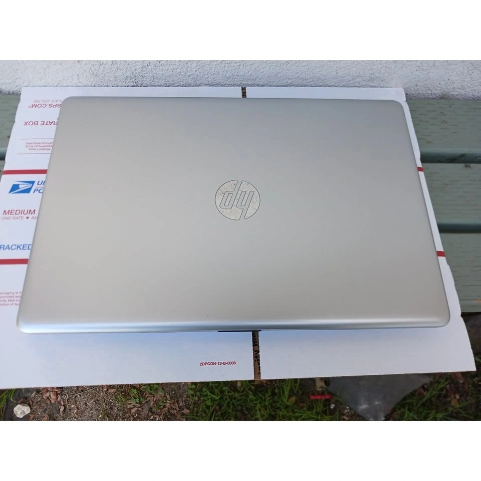 HP Laptop 17-bs062st 17.3" Core i5 16GB RAM 240GB SSD Win 11 - photo 4