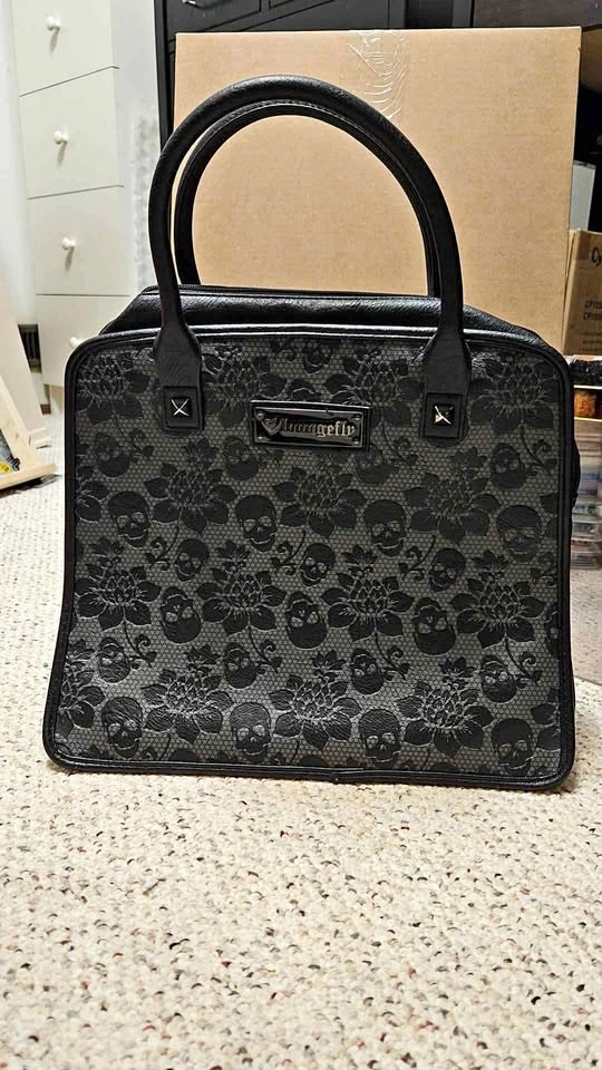 Skull Lounge Fly Purse