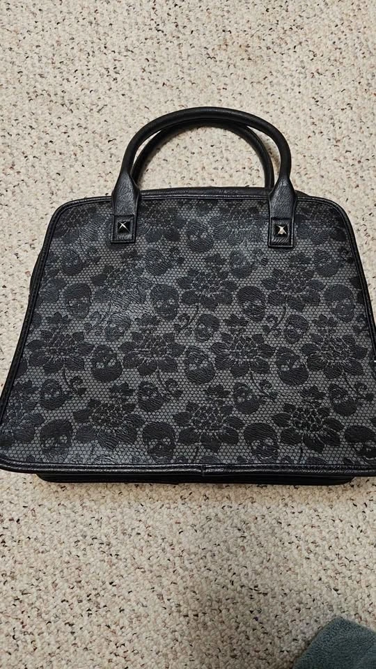 Skull Lounge Fly Purse - photo 2