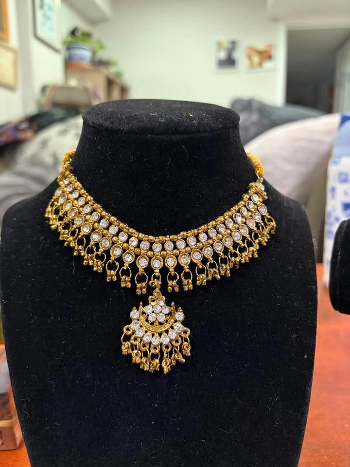 Women’s necklace sets - photo 5